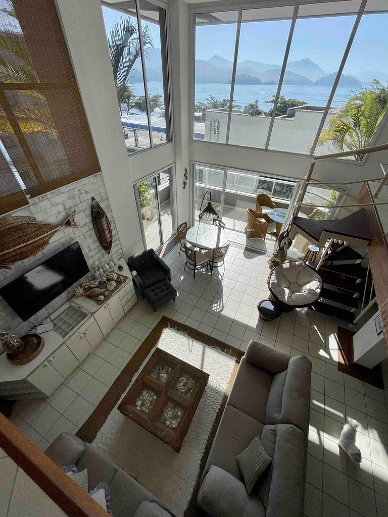 D01 _ Sensacional duplex 3 suítes vista frente mar