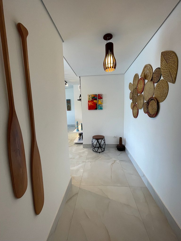 Amplo apartamento alto padrão c/ vista para o mar