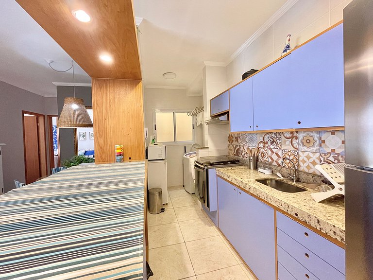 Lindo apartamento 2 quartos 200m da praia c/ AC