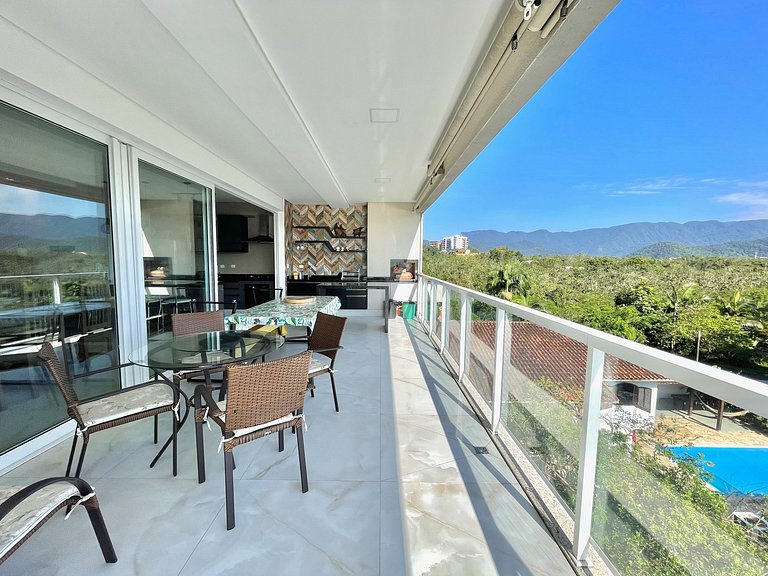 Amplo apartamento alto padrão c/ vista para o mar