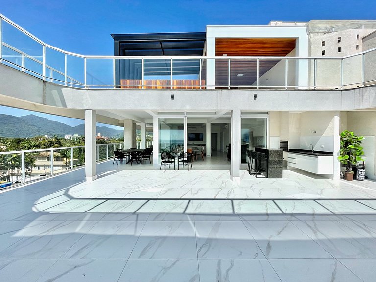 Luxo: cobertura exclusiva c/ SPA e vista incrível