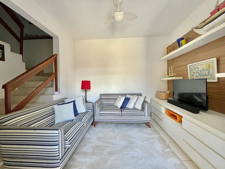 Casa 5 suítes 20m da praia c/ AC