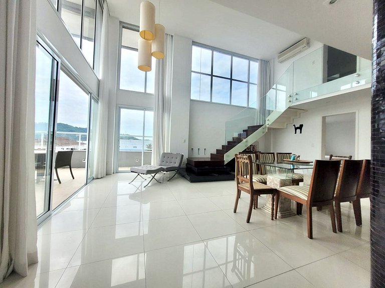 D04 Duplex moderno 4 suítes c/ AC e vista incrível