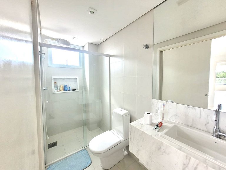 D04 Duplex moderno 4 suítes c/ AC e vista incrível