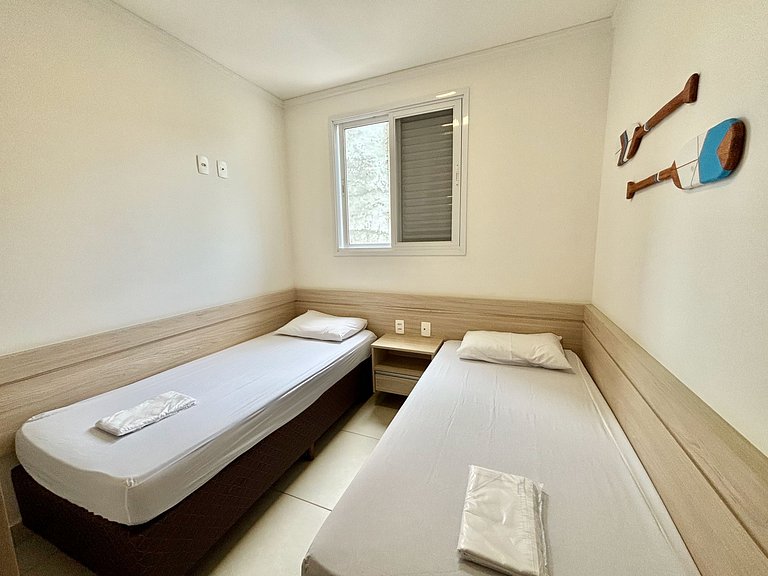 504_Apartamento 2 quartos 200m da praia c/ AC