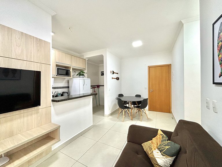504_Apartamento 2 quartos 200m da praia c/ AC