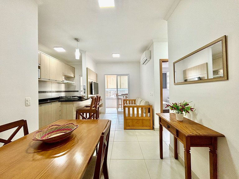 506_Apartamento 2 quartos 200m da praia c/ AC