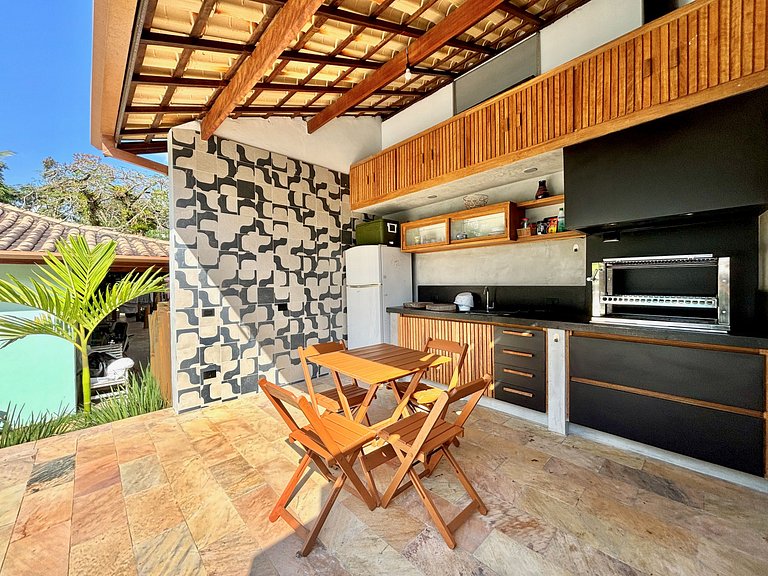 Linda Casa Ressaca 3 quartos c/ piscina
