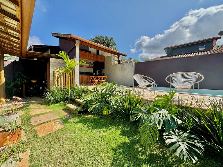 Linda Casa Ressaca 3 quartos c/ piscina