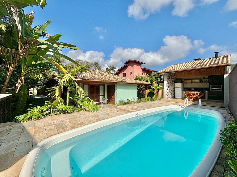 Linda Casa Ressaca 3 quartos c/ piscina