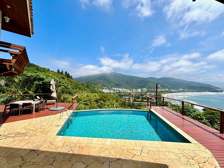 Casa espectacular vista incrível 4 suítes piscina