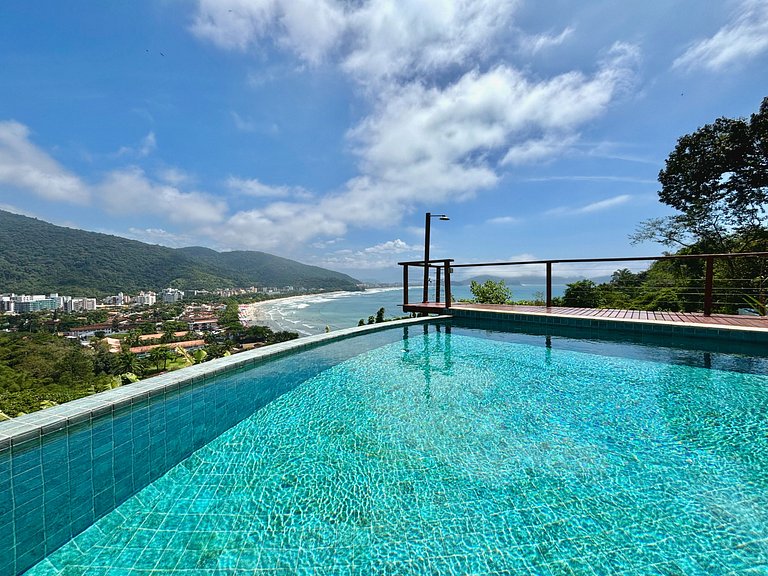 Casa espectacular vista incrível 4 suítes piscina