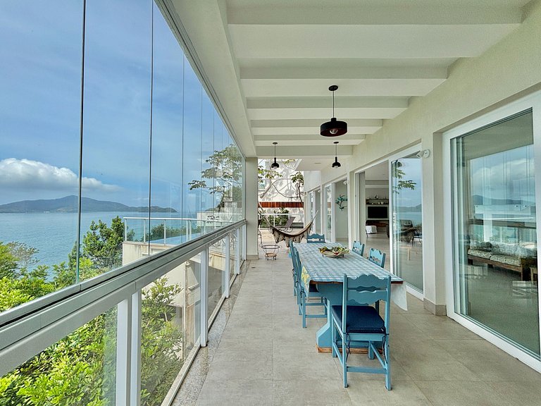 Luxo_villa exclusiva, 4 Suítes com Vista e Piscina