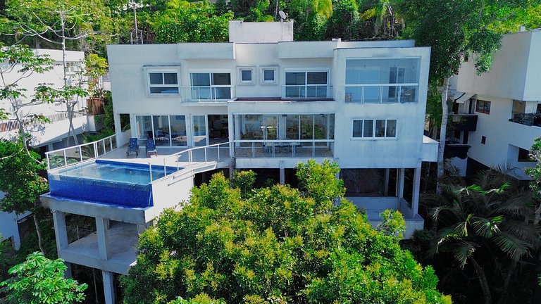 Luxo_villa exclusiva, 4 Suítes com Vista e Piscina