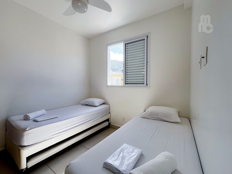 207_Apartamento 2 quartos 100m da praia c/ AC