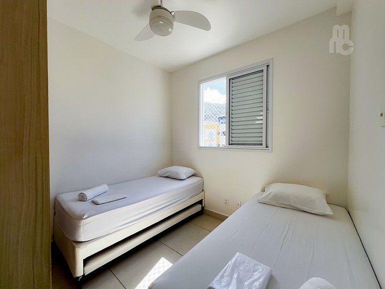 207_Apartamento 2 quartos 100m da praia c/ AC