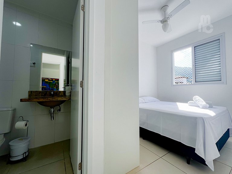 305_Apartamento 2 quartos 200m da praia c/ AC