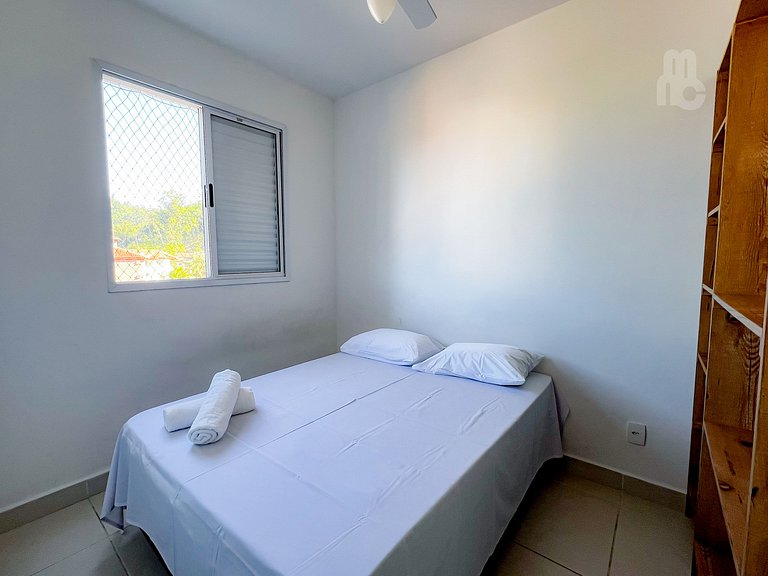 306_Apartamento 2 quartos 200m da praia c/ AC