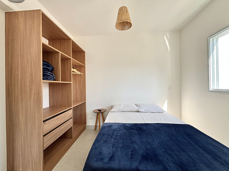 16_ap novo, 2 suítes perto Praia Grande c/ piscina