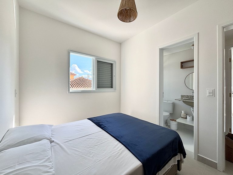 16_ap novo, 2 suítes perto Praia Grande c/ piscina