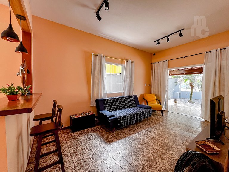 101_Casa charmosa 300m da praia 2 quartos