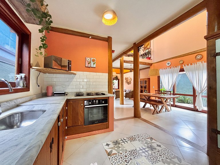 Lua_Linda casa c/ piscina 150m da Praia Pereque