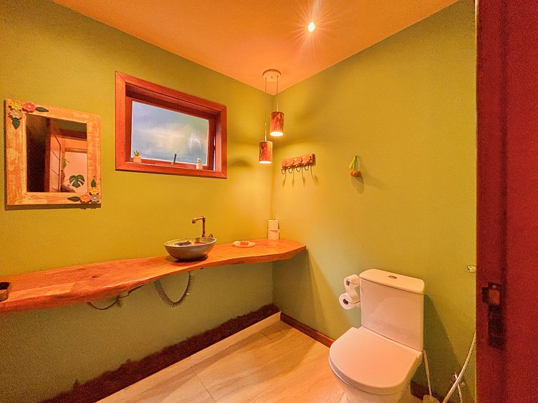 Lua_Linda casa c/ piscina 150m da Praia Pereque