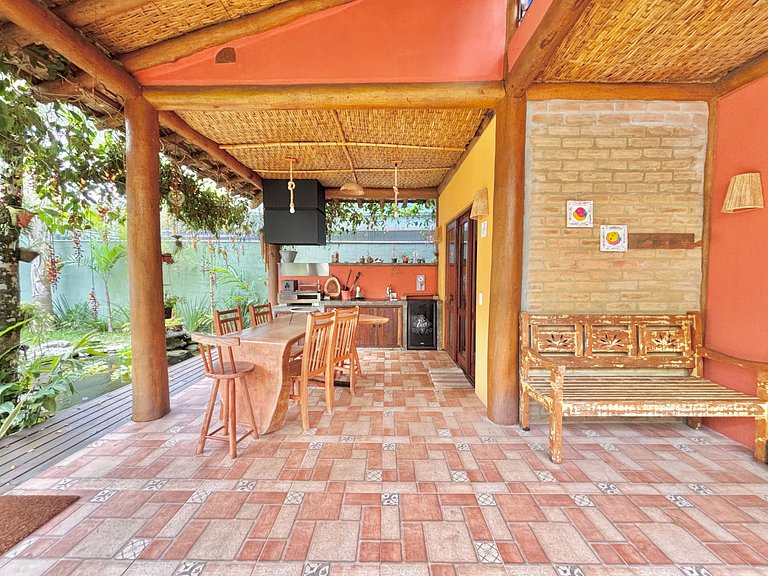 Lua_Linda casa c/ piscina 150m da Praia Pereque