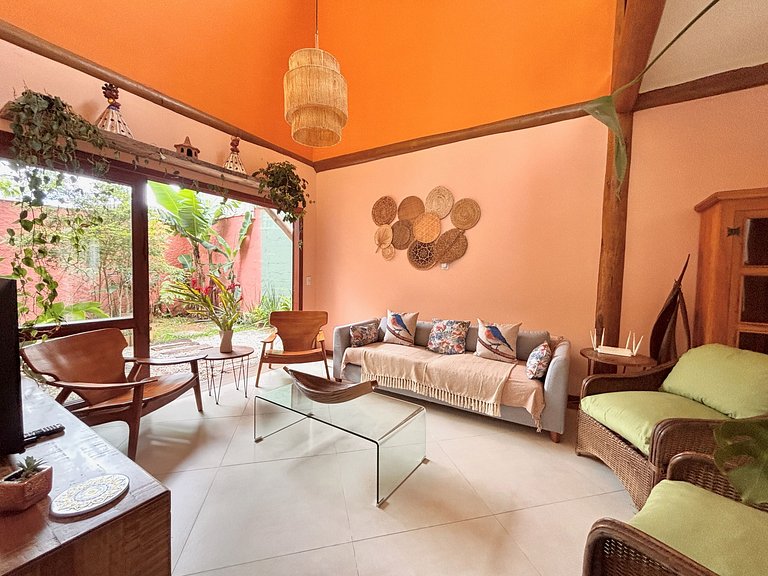 Lua_Linda casa c/ piscina 150m da Praia Pereque