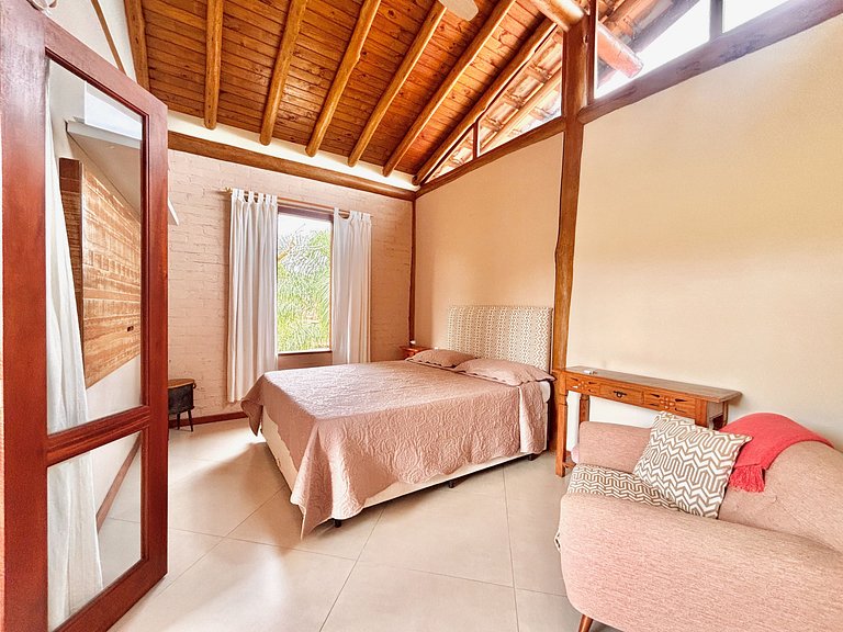 Lua_Linda casa c/ piscina 150m da Praia Pereque