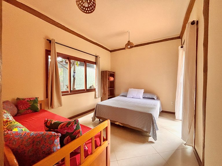 Lua_Linda casa c/ piscina 150m da Praia Pereque