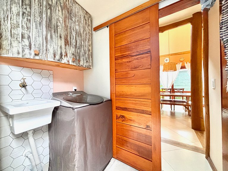 Lua_Linda casa c/ piscina 150m da Praia Pereque