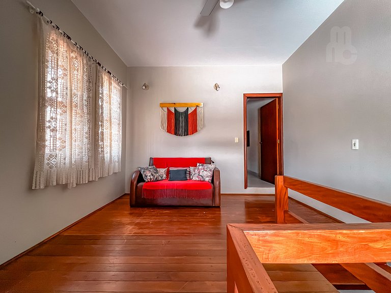 Charmosa casa na orla, vista mar, 2 quartos e AC